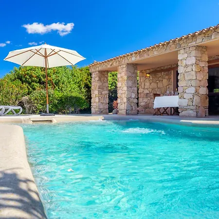 Costa Paradiso Resort 3*