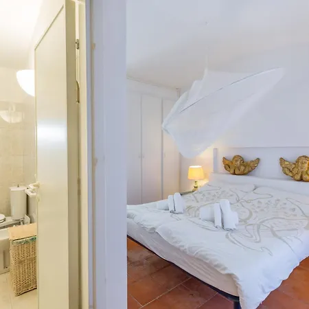 Costa Paradiso Resort