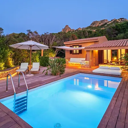 Costa Paradiso Resort 3*